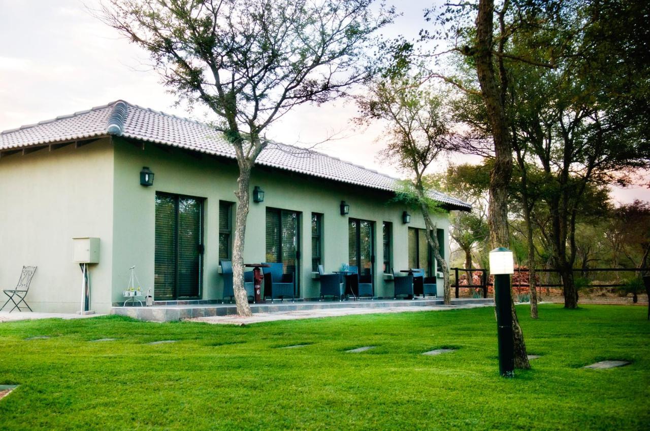 Rip Van Winkel Guest House Lephalale 外观 照片